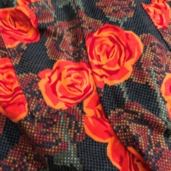 LULAROE Roses Sarah Cardigan Small - Picture 2 of 5